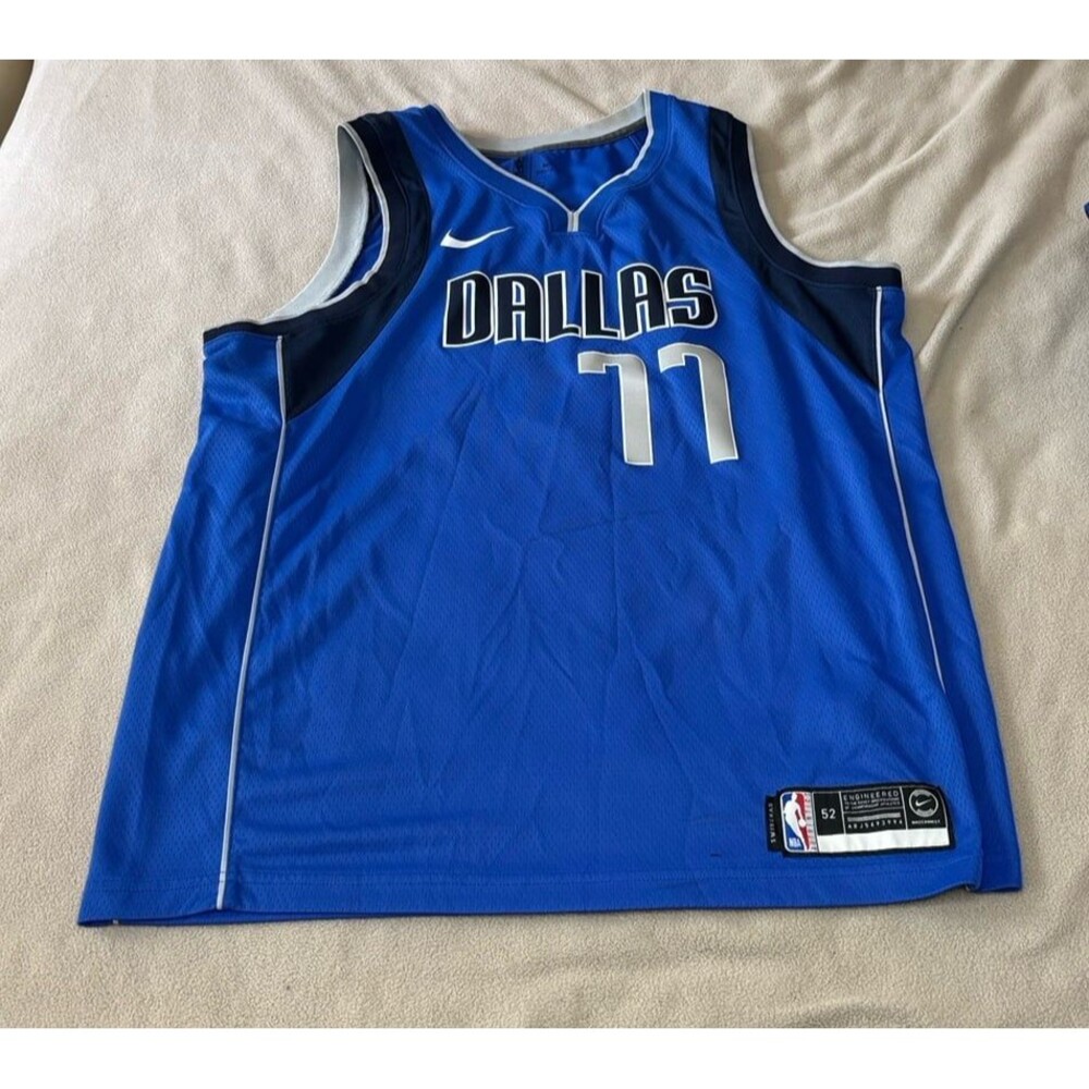 Nike Dallas Mavericks Luka Doncic #77 Swingman Jersey Icon Edition Men's Size XL